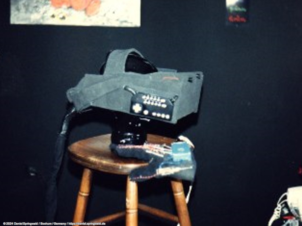 CyberView 4 VR Helm 1993